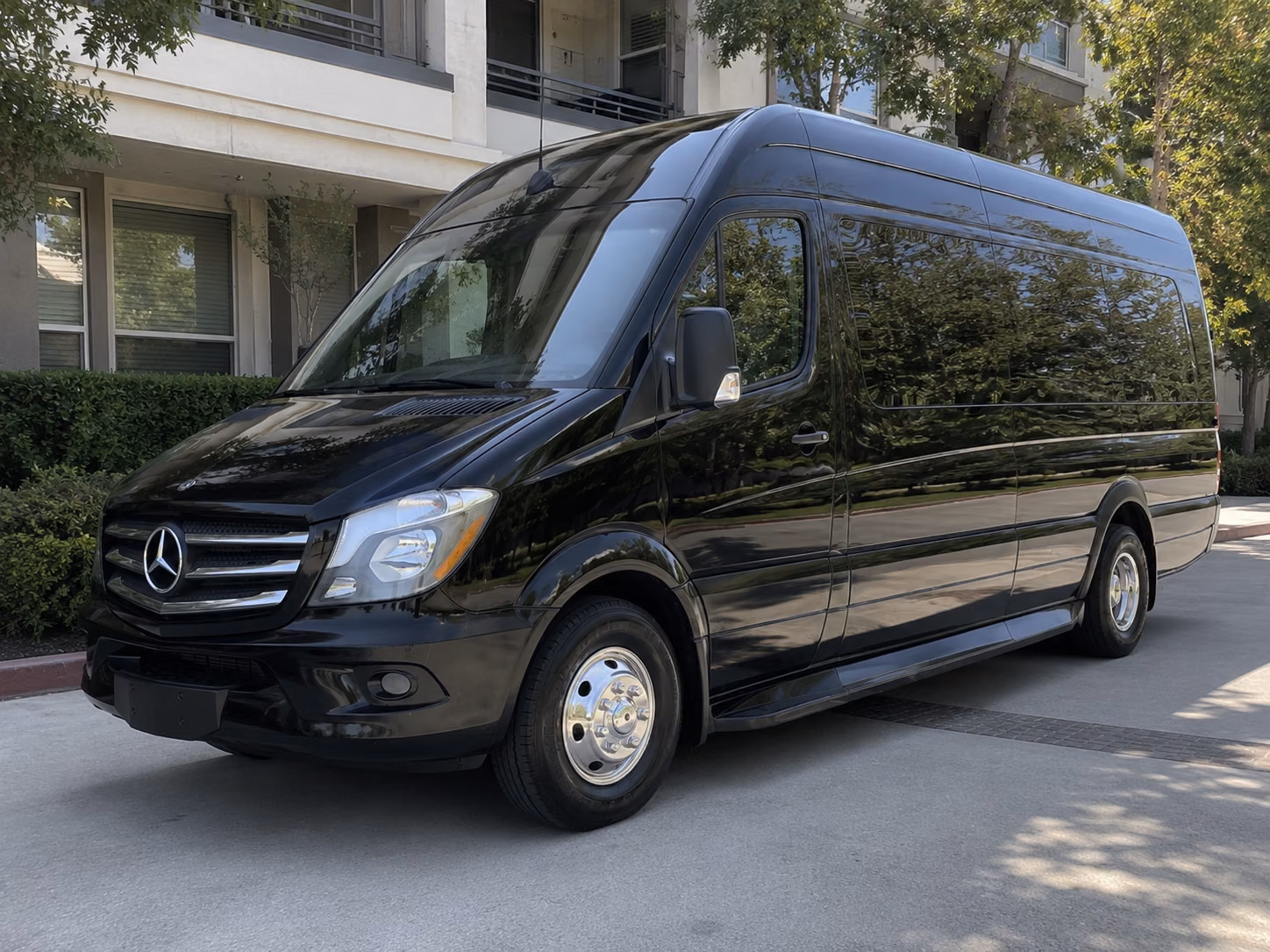 18 passenger sprinter van